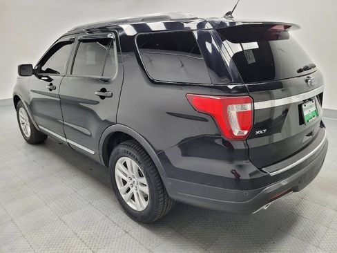 Used 2018 Ford Explorer XLT w/ Equipment Group 201A AWD/4WD image 3