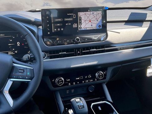 New 2026 Mitsubishi Outlander FWD image 7