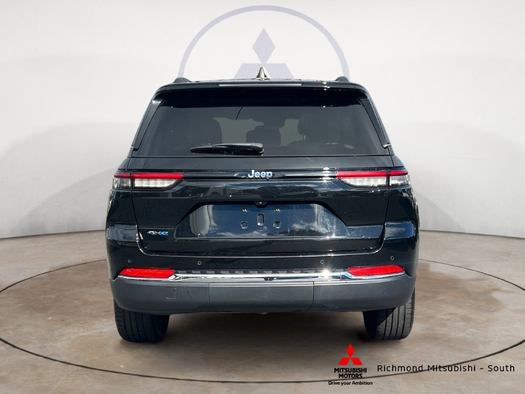 Used 2024 Jeep Grand Cherokee Limited 4xe AWD/4WD image 4