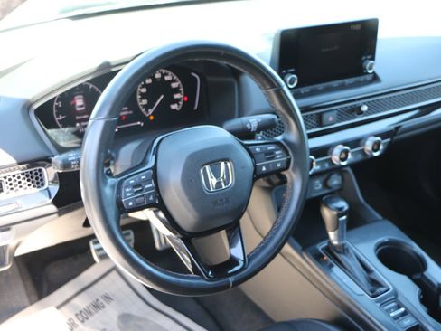 Used 2022 Honda Civic Sport image 16