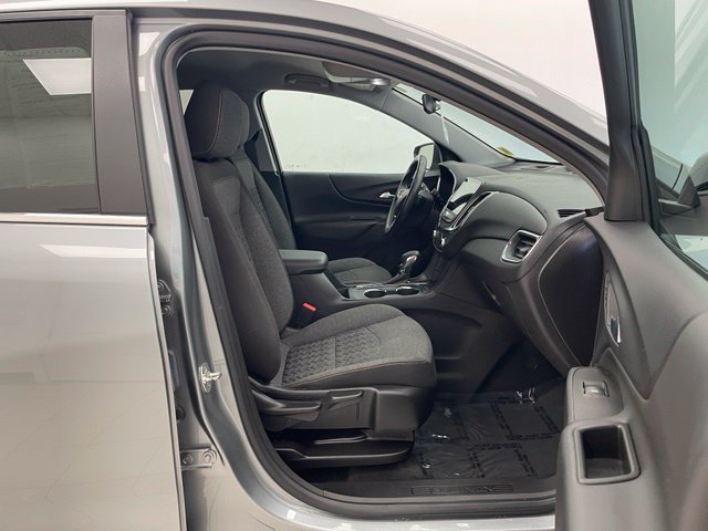 Used 2024 Chevrolet Equinox LT AWD/4WD image 17