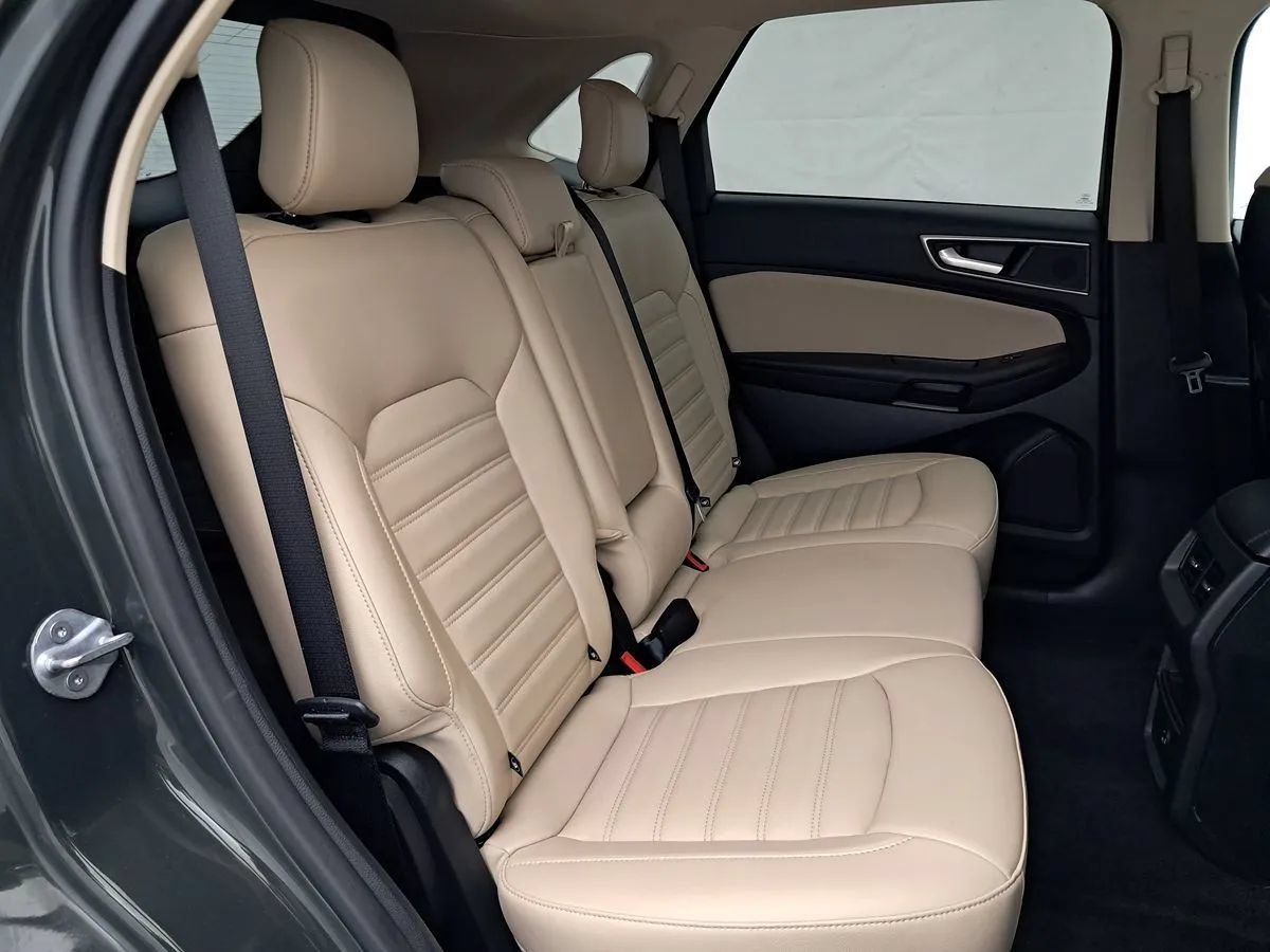 Used 2022 Ford Edge SEL AWD/4WD image 25