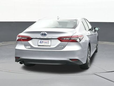 Used 2024 Toyota Camry XLE FWD image 13