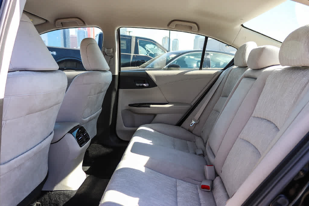 Used 2014 Honda Accord Plug-In Sedan image 18