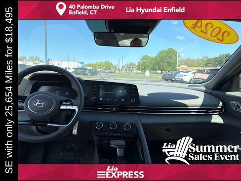 Used 2024 Hyundai Elantra SE FWD image 14