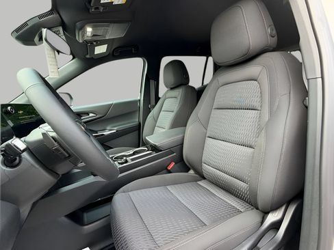 New 2027 Chevrolet Equinox LT w/ LPO, Floor Liner Package AWD/4WD image 14