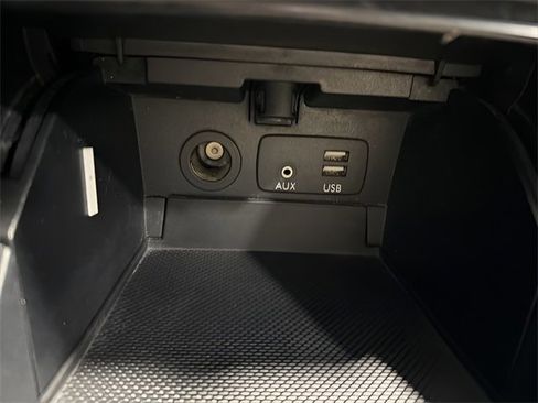 Used 2015 Subaru Outback 3.6R Limited image 24