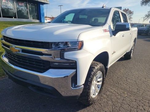 Used 2019 Chevrolet Silverado 1500 LT image 2