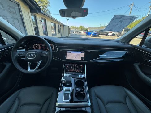 Used 2025 Audi Q7 3.0T Premium Plus image 58