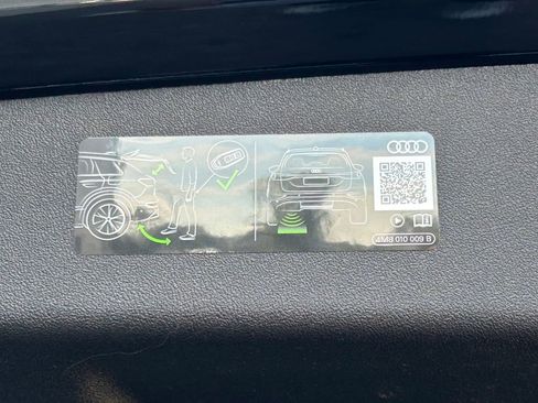 Used 2025 Audi SQ5 Premium Plus w/ Premium Plus Package image 58