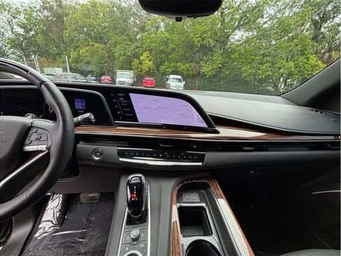 Used 2023 Cadillac Escalade ESV Premium Luxury RWD image 11