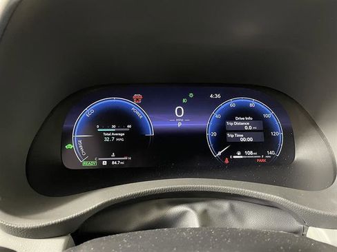 New 2026 Toyota Highlander Platinum AWD/4WD image 16