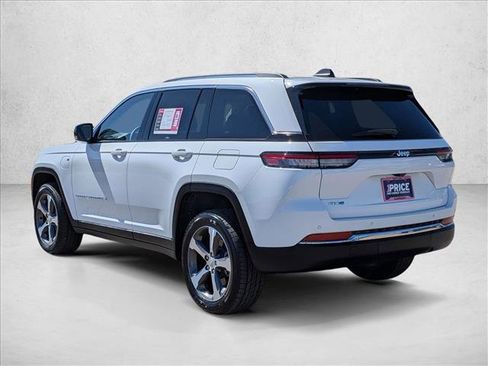 Used 2022 Jeep Grand Cherokee Limited 4xe image 7