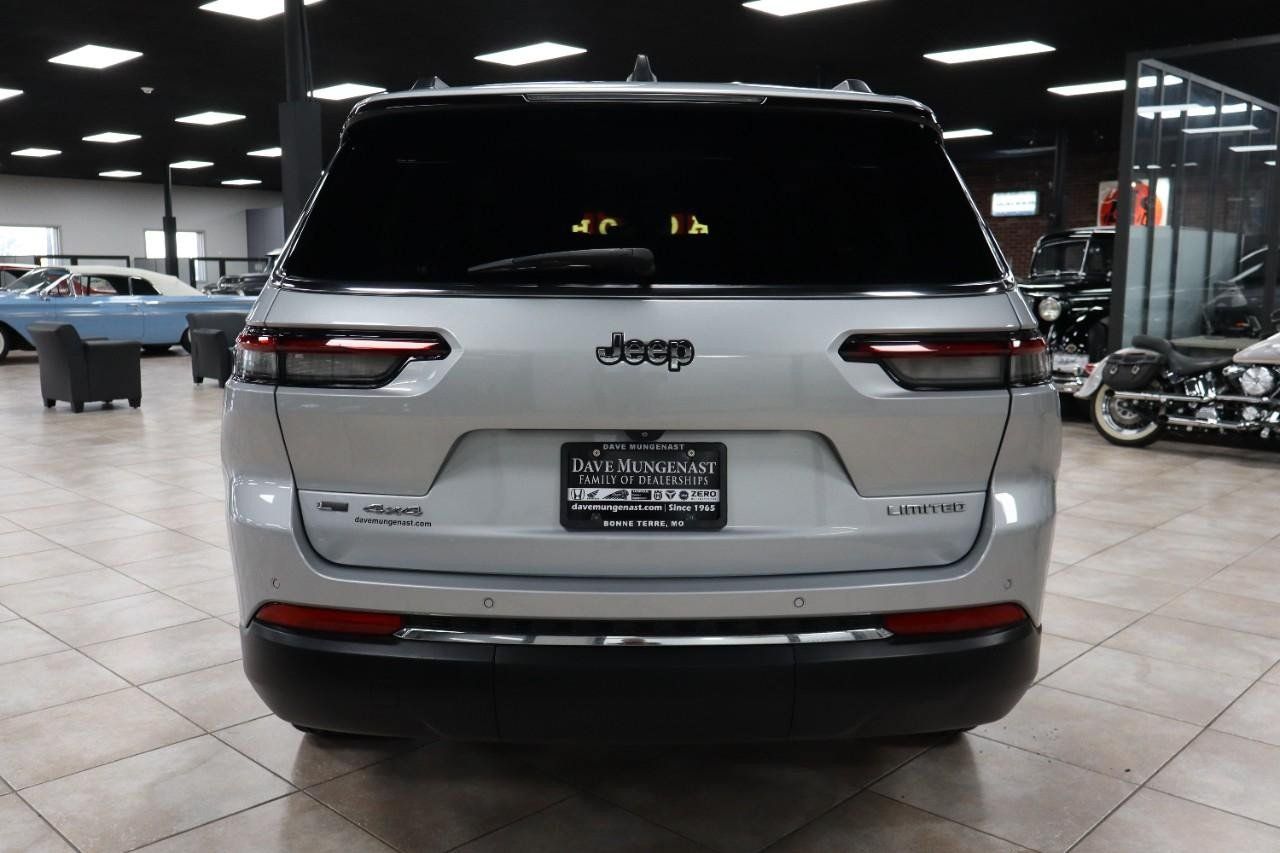 Used 2021 Jeep Grand Cherokee L Limited AWD/4WD image 4