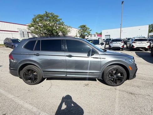 Used 2023 Volkswagen Tiguan SE R-Line FWD image 4