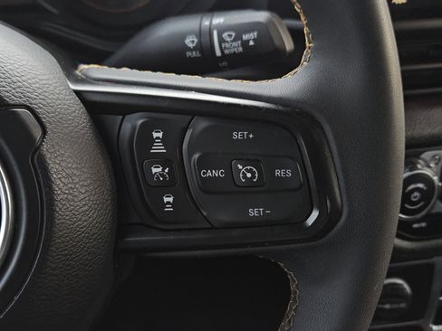 Used 2024 Jeep Gladiator Sport image 16