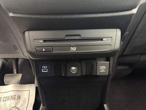 Certified 2024 Honda Odyssey Touring image 34