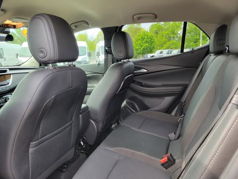 Used 2021 Buick Encore GX Preferred w/ Cold Weather Comfort Package FWD image 18