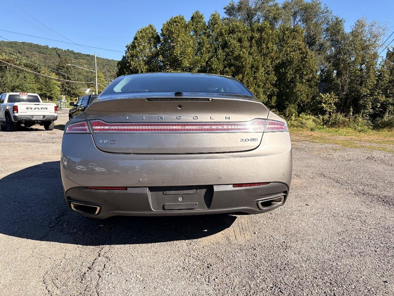 Used 2016 Lincoln MKZ AWD image 6