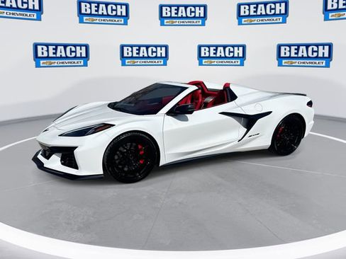 Used 2024 Chevrolet Corvette Z06 RWD image 1