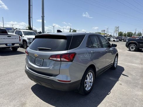 Used 2023 Chevrolet Equinox LS FWD image 13