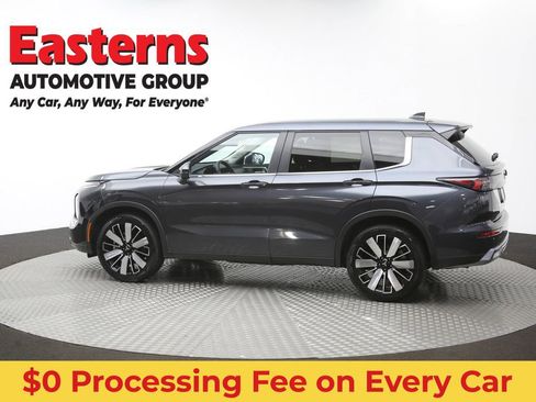 Used 2025 Mitsubishi Outlander SE FWD image 62