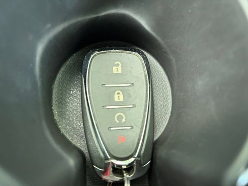 Used 2025 Chevrolet Blazer LT FWD image 21