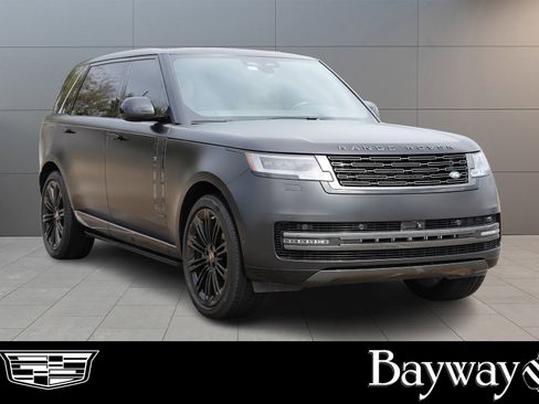 Used 2025 Land Rover Range Rover Long Wheelbase Autobiography image 3