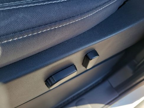 Certified 2023 Nissan Frontier SV w/ Technology Package image 20