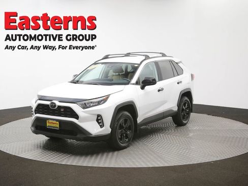 Used 2021 Toyota RAV4 LE image 56