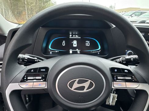 New 2026 Hyundai Elantra SE FWD image 17