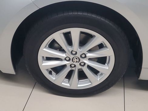 Used 2023 Toyota Corolla LE w/ LE Premium Package image 4