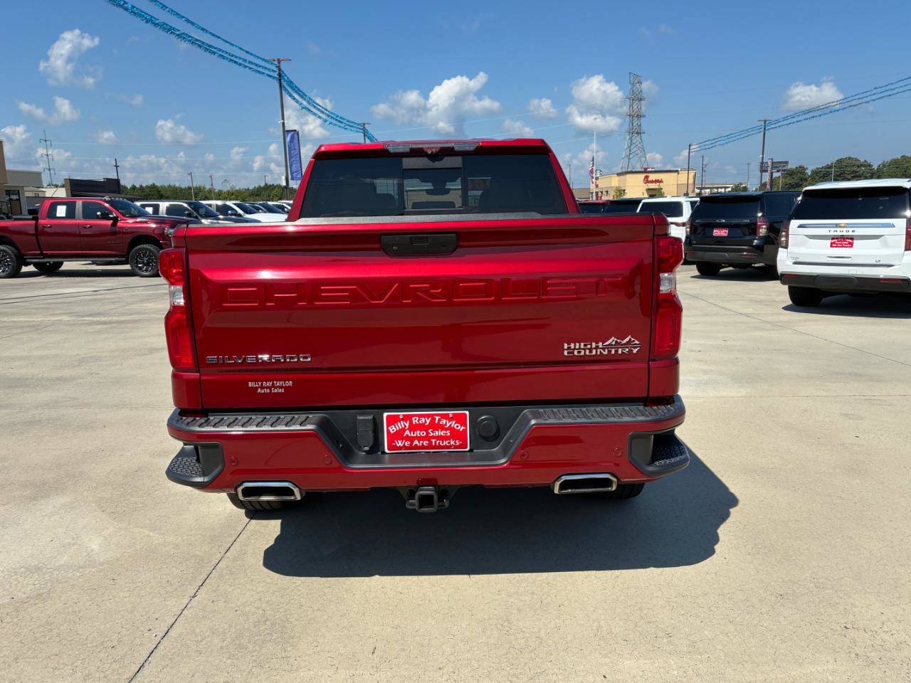 Used 2021 Chevrolet Silverado 1500 High Country w/ Technology Package AWD/4WD image 6