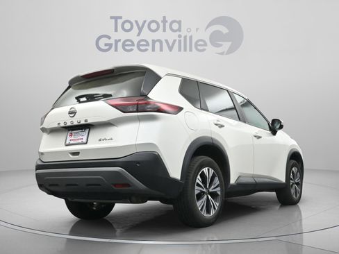 Used 2023 Nissan Rogue SV AWD/4WD image 14