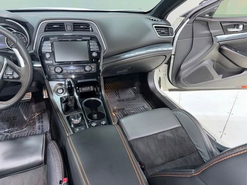 Used 2021 Nissan Maxima SR FWD image 25