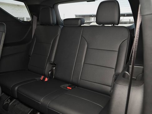 New 2026 Chevrolet Traverse LT w/ Driver Confidence Package FWD image 37