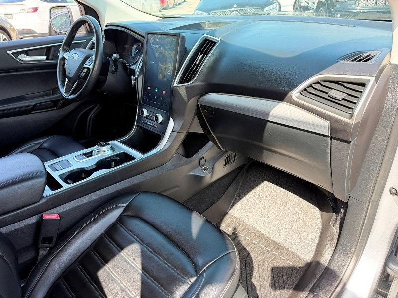 Used 2022 Ford Edge SEL AWD/4WD image 17