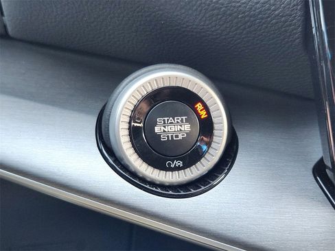 New 2026 Jeep Grand Wagoneer image 14