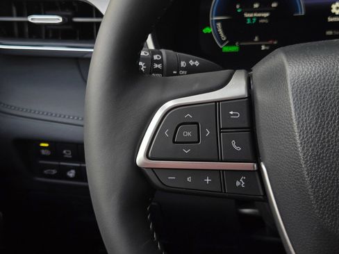 Certified 2026 Toyota Highlander Limited AWD/4WD image 23