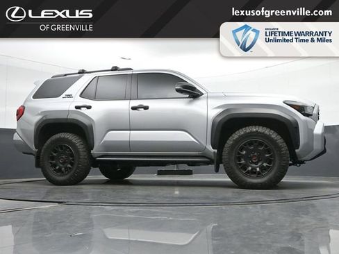Used 2025 Toyota 4Runner TRD Off-Road Premium AWD/4WD image 34