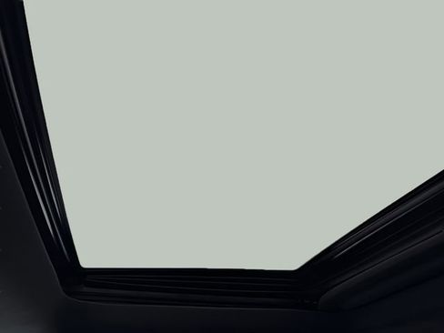 Used 2023 Chevrolet Colorado Z71 w/ Z71 Convenience Package 2 image 13