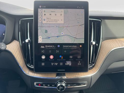 New 2026 Volvo XC60 B5 Plus w/ Protection Package Premier image 17