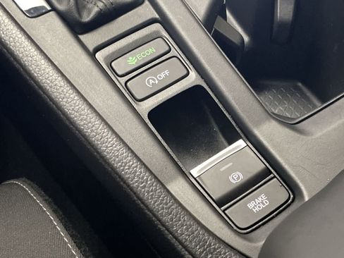 Certified 2025 Honda Accord SE image 31