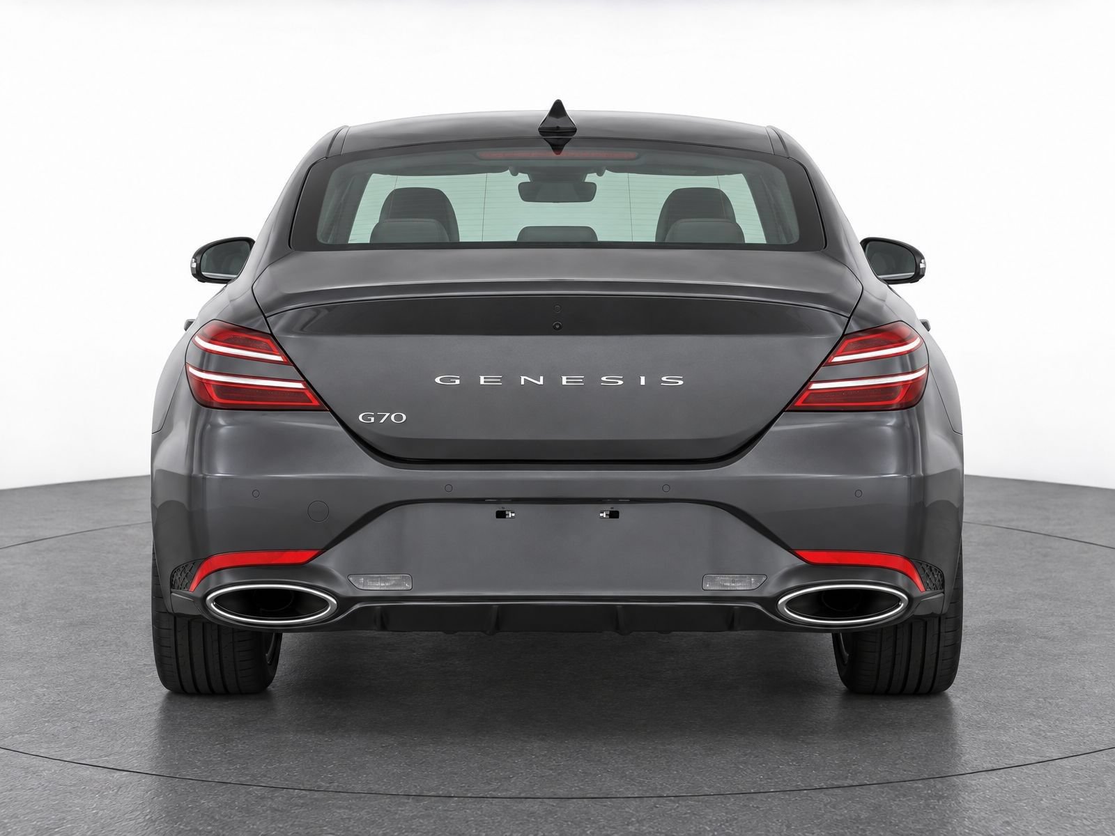 Used 2025 Genesis G70 2.5T RWD image 5