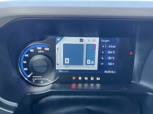 Used 2022 Ford Bronco Wildtrak image 11