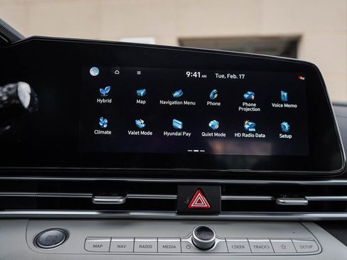 New 2026 Hyundai Elantra Limited image 22