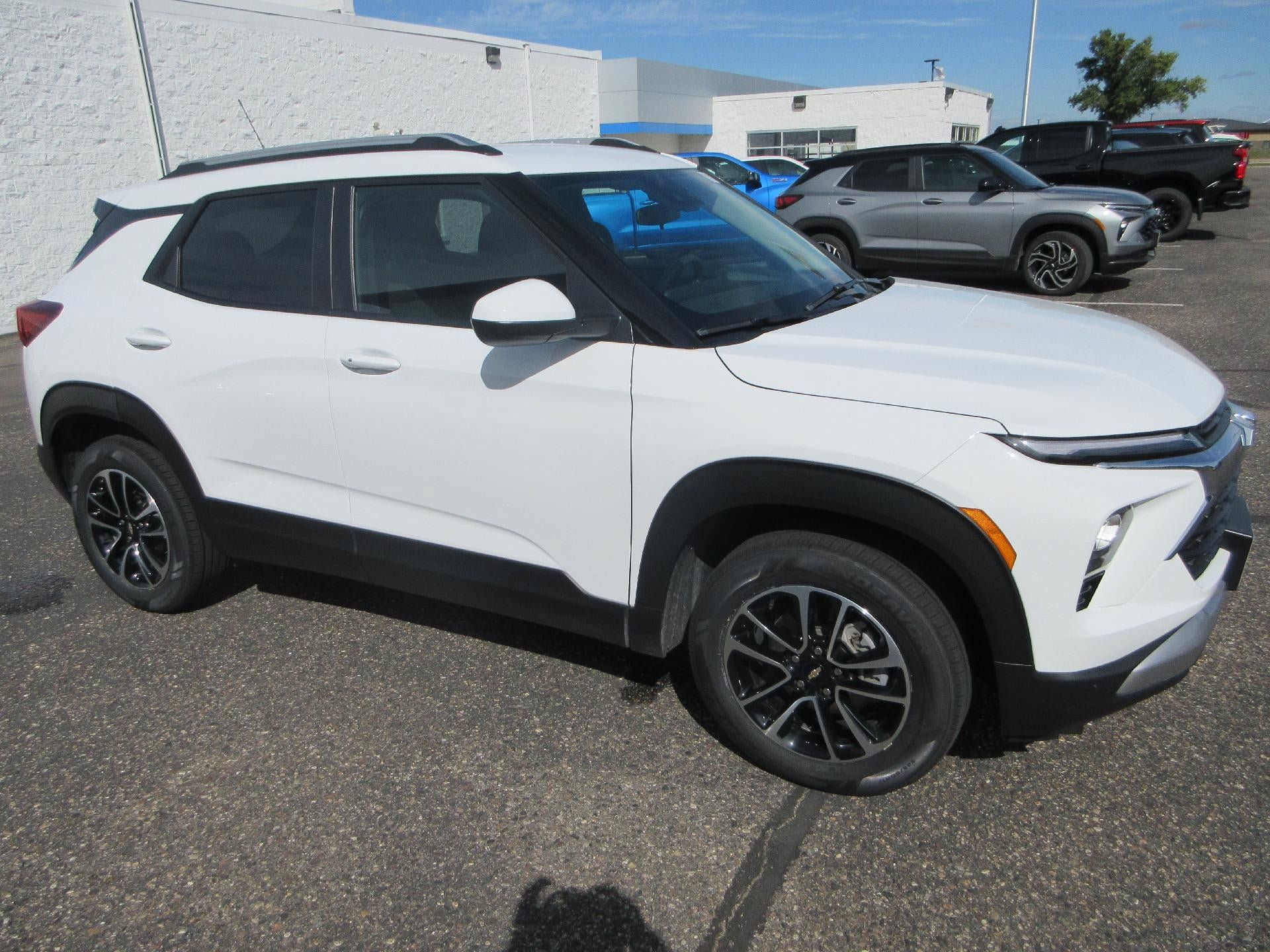 Certified 2024 Chevrolet TrailBlazer LT AWD/4WD image 3