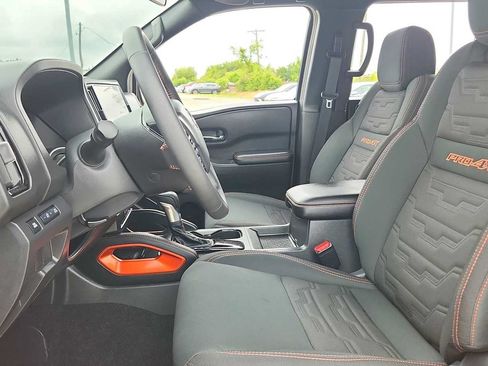 Used 2025 Nissan Frontier PRO-4X w/ Interior Protection Package AWD/4WD image 40