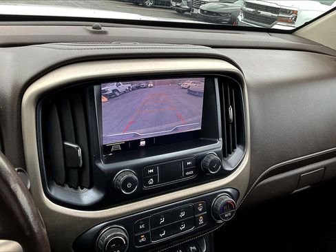 Used 2022 GMC Canyon Denali image 10