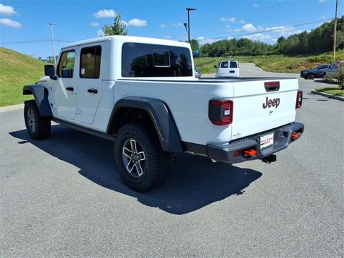 New 2025 Jeep Gladiator Mojave w/ Safety Group image 6